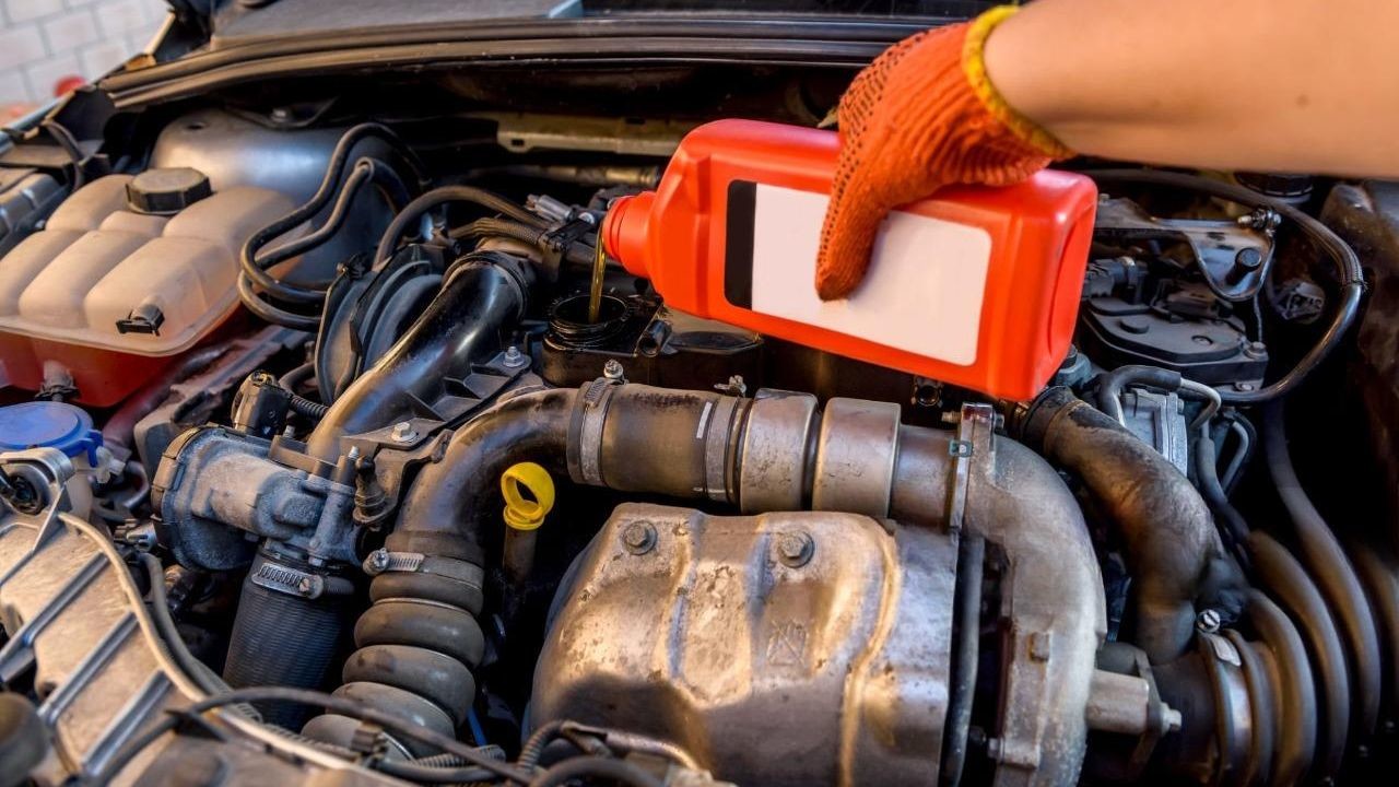 motor-oil-formula-addatives-1
