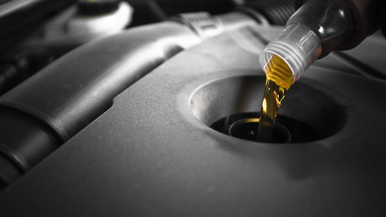dark-motor-oil-3