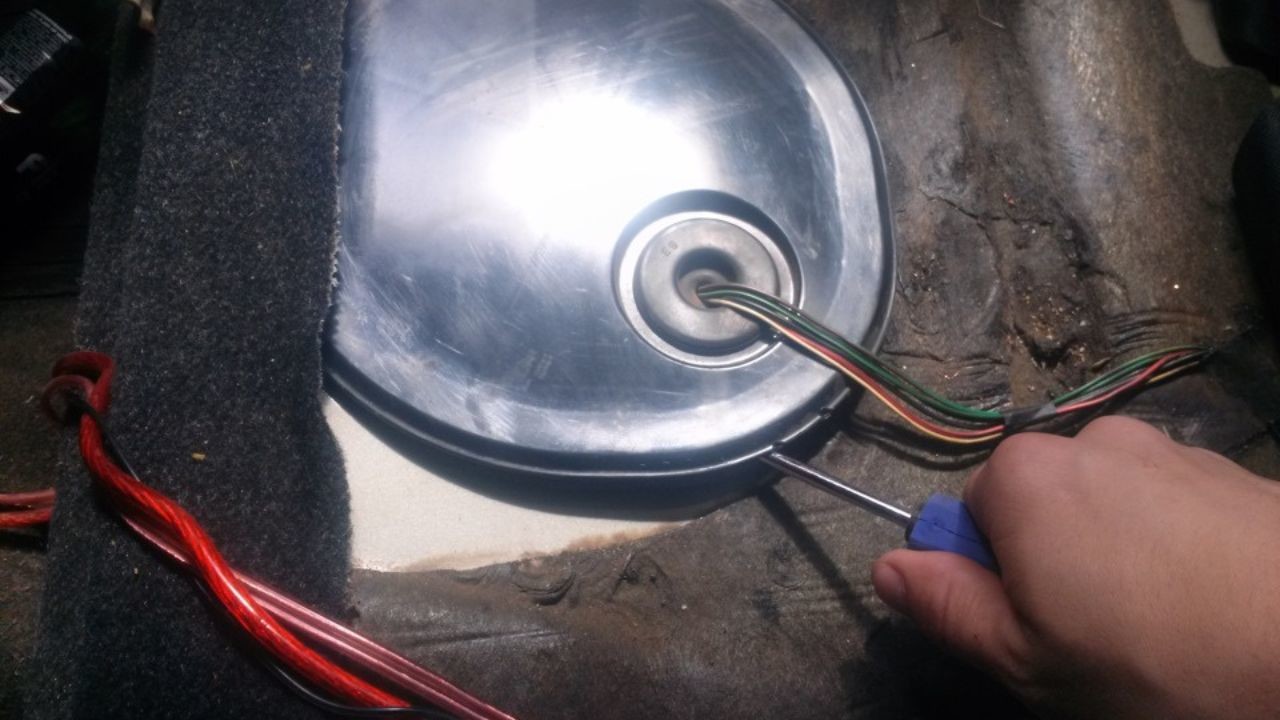 daewoo-matiz-filther-fuel-change-2