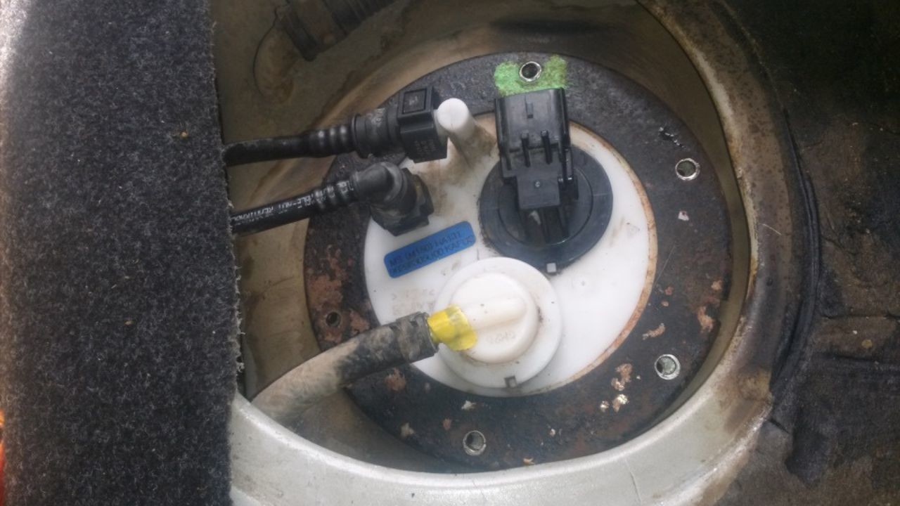 daewoo-matiz-filther-fuel-change-3