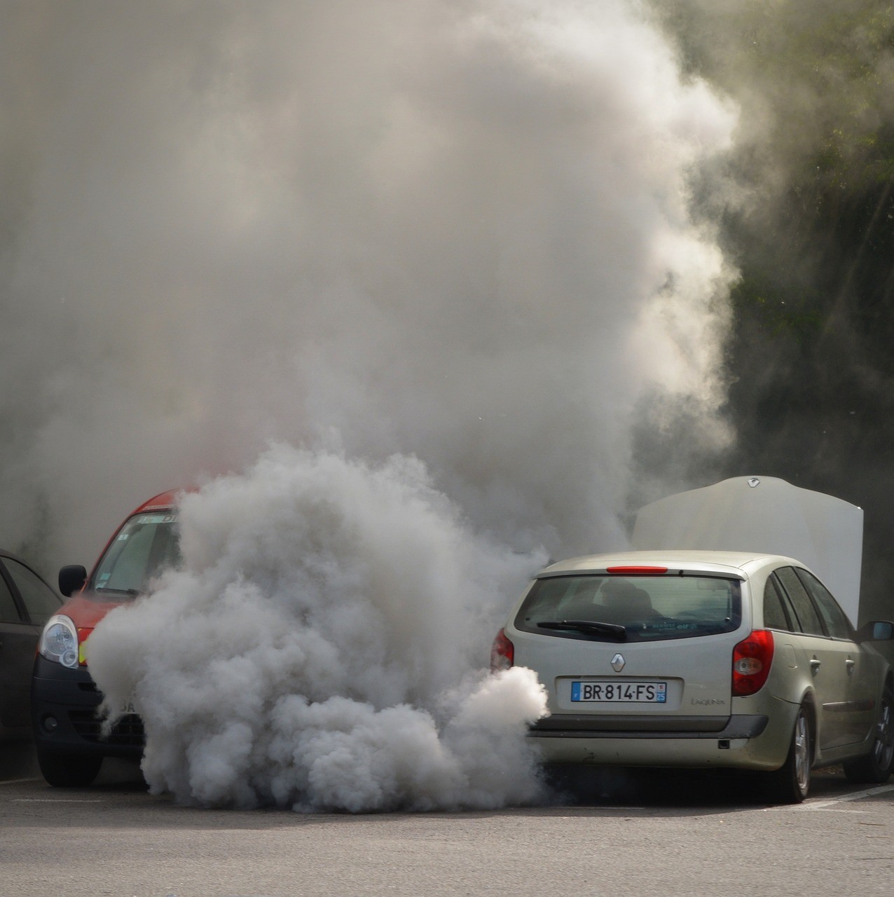 car-1411313_1280