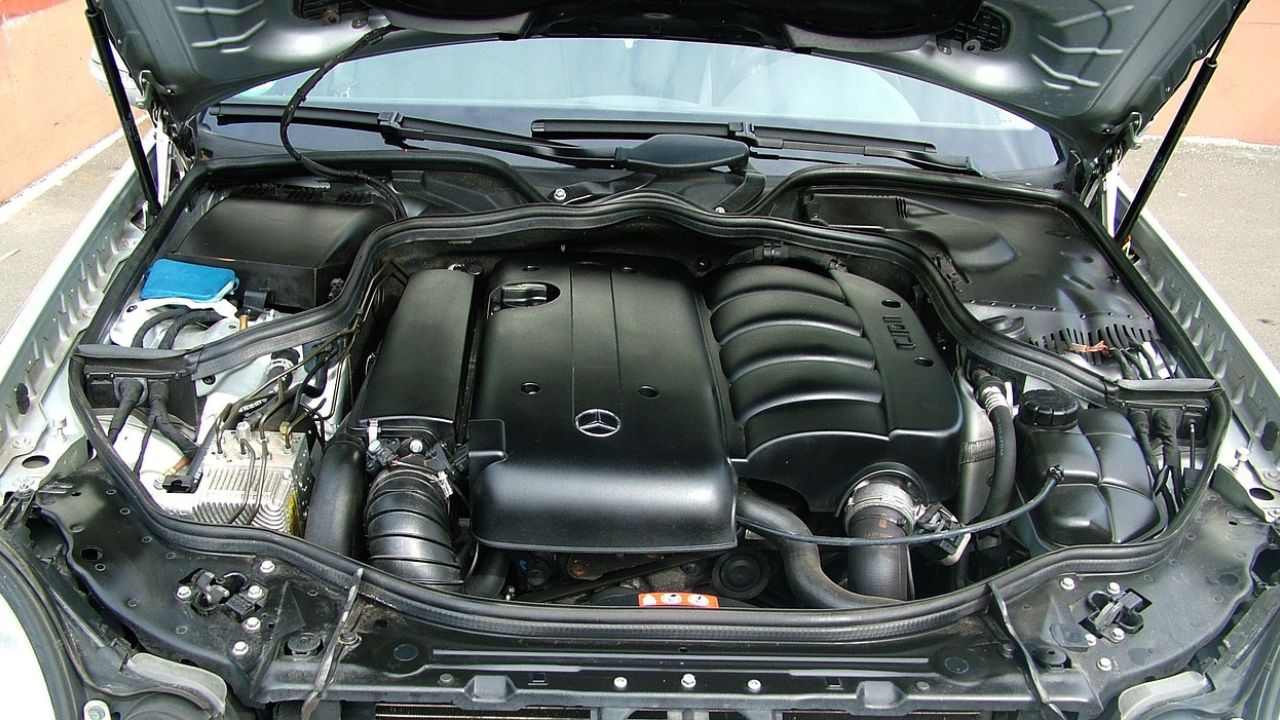 auto-modern-engine-3