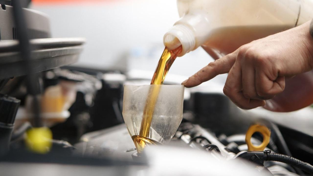 shell-low-saps-motor-oil-1
