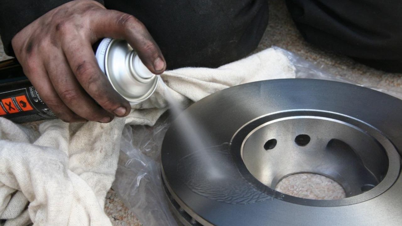 brake-cleaning-2