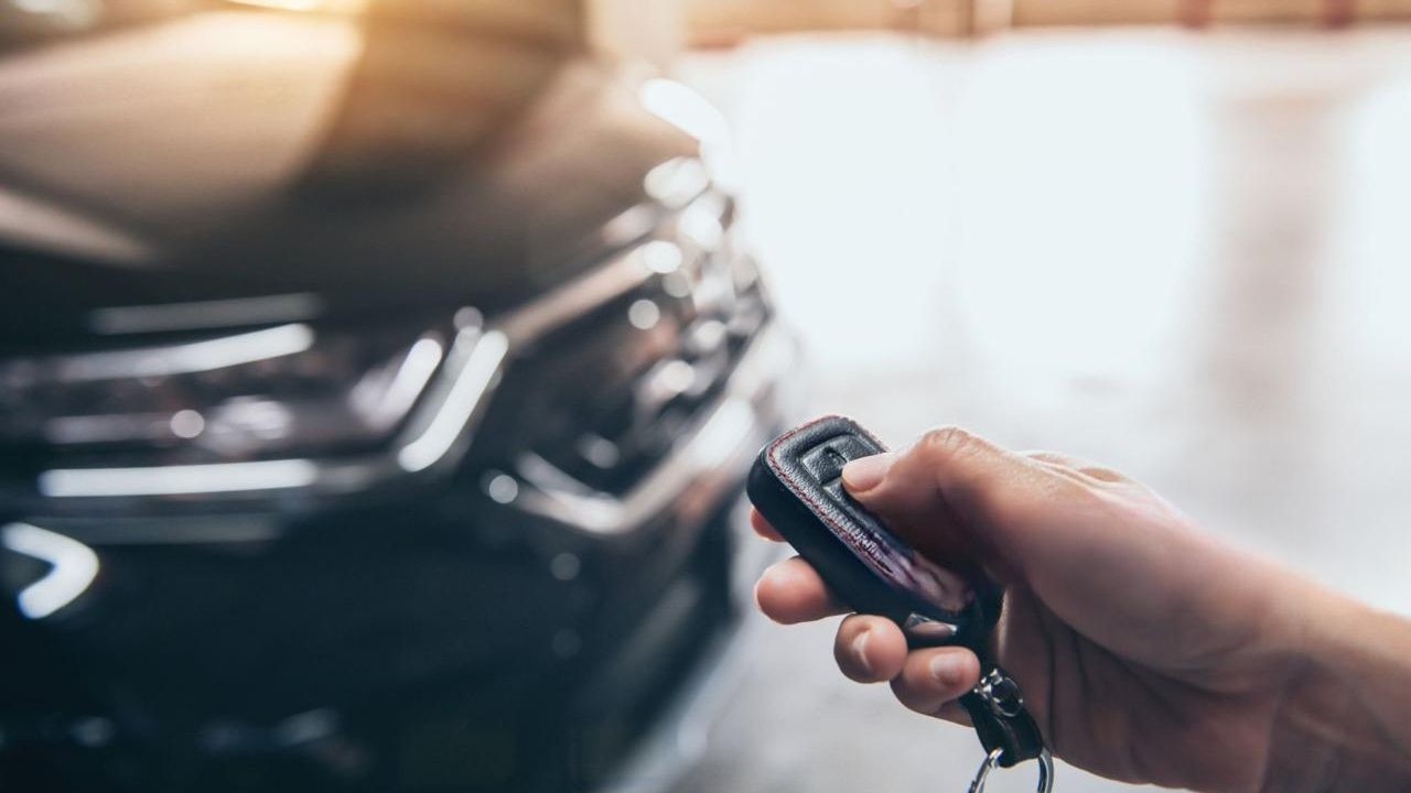 car-electo-door-lock-problem-1
