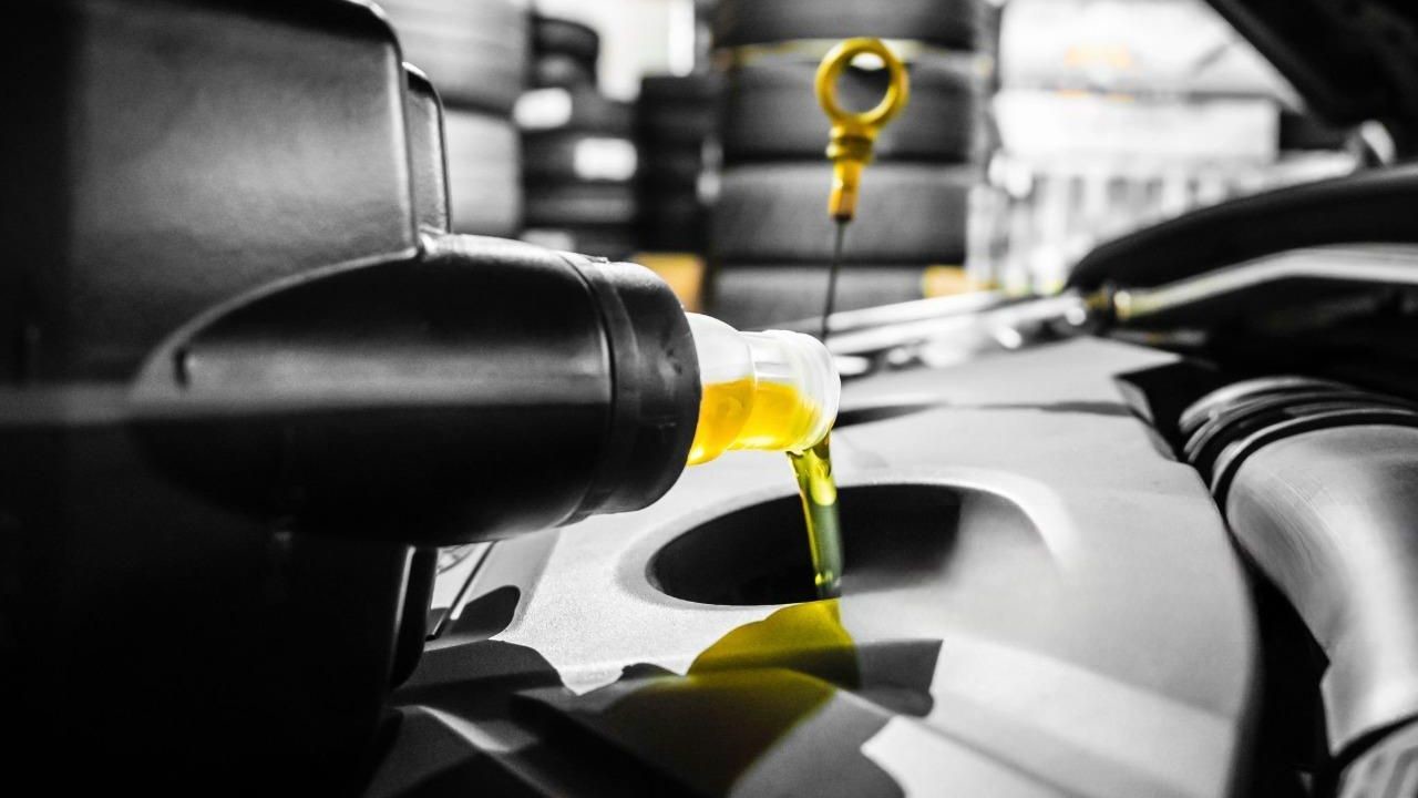 economic-motor-oil-1