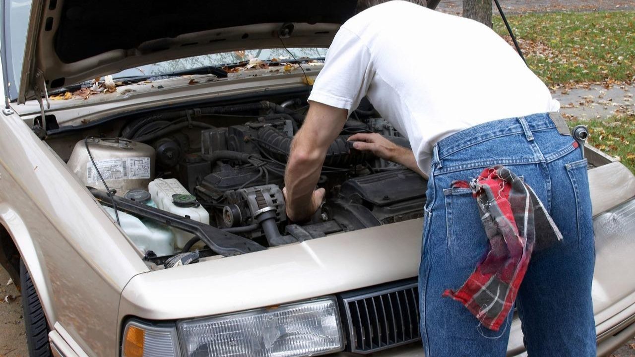 liquid-in-car-engine-1