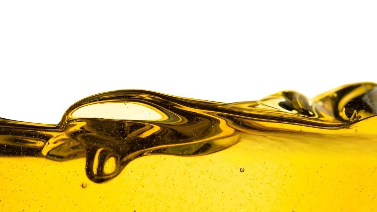 old-motor-oil-1