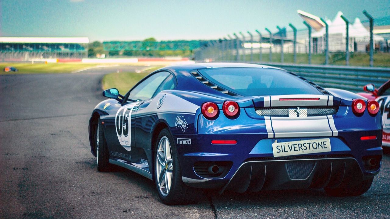 car-race-oil-1