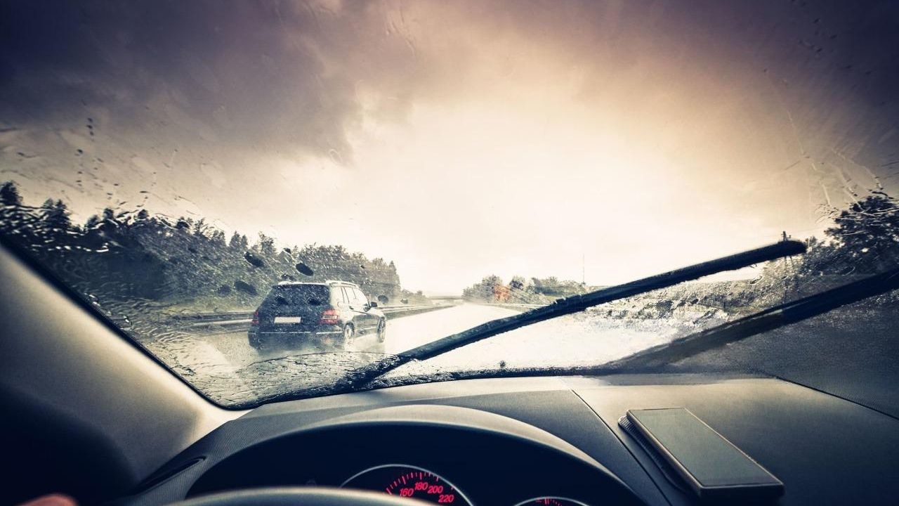 wiper-blades-car-materials-3