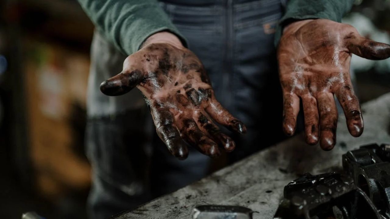 car-oil-old-change-2