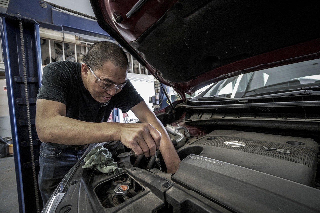 auto-repair-3691962_12801213