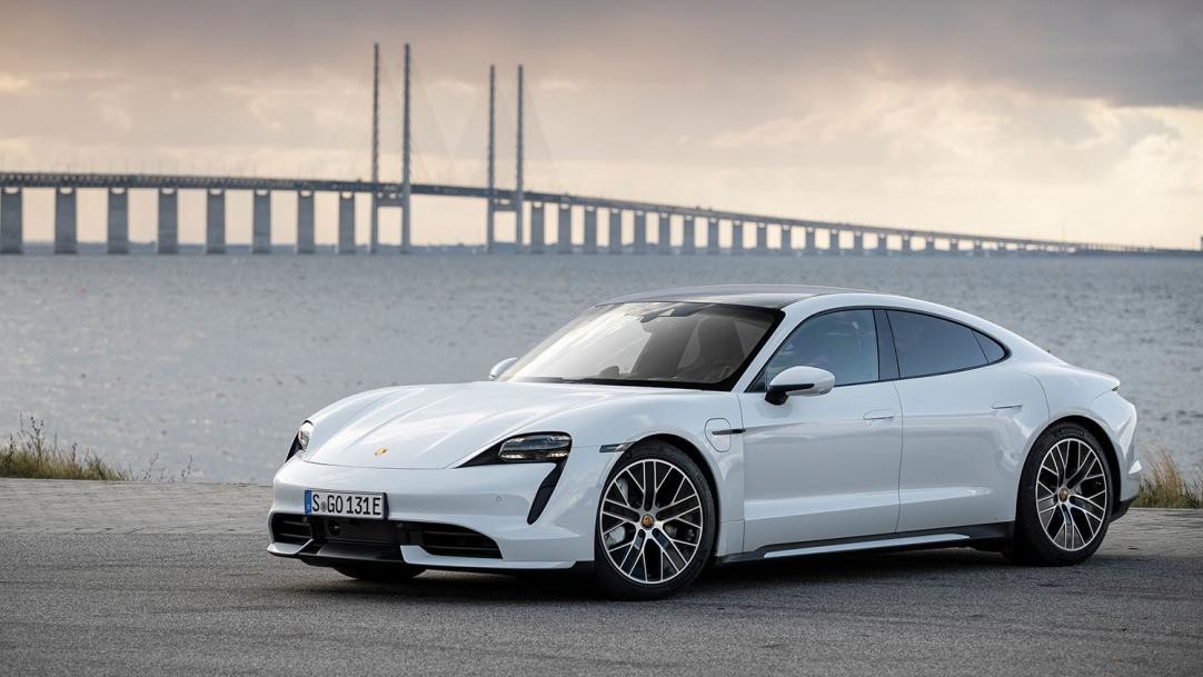 porshe-taycan