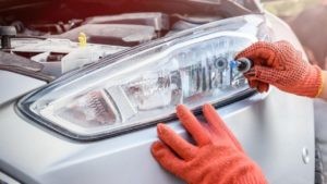 Какие лампы для автофар лучше выбрать – галогенные или LED?