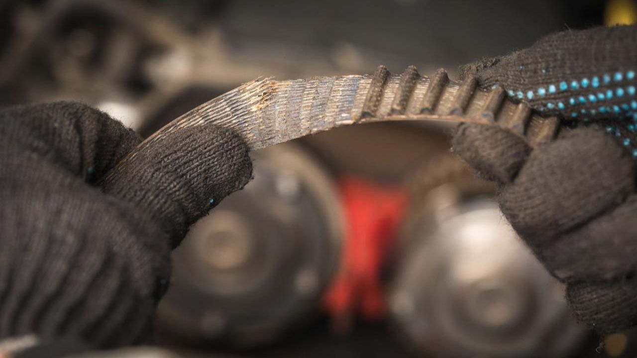 car-generator-belt-1