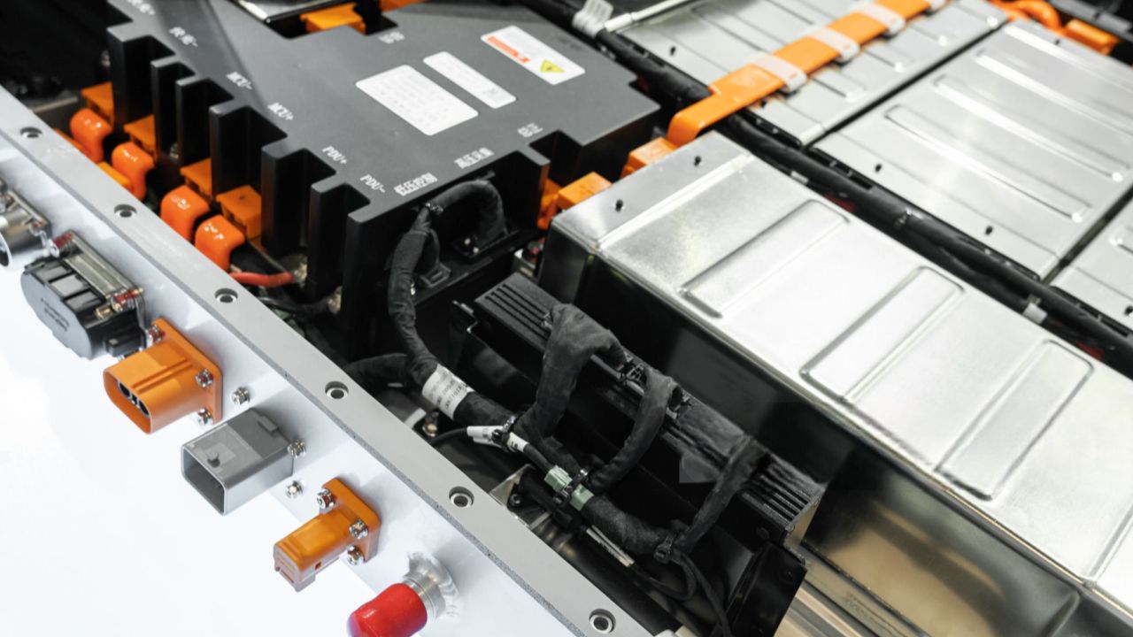 hybrid-car-battery-3