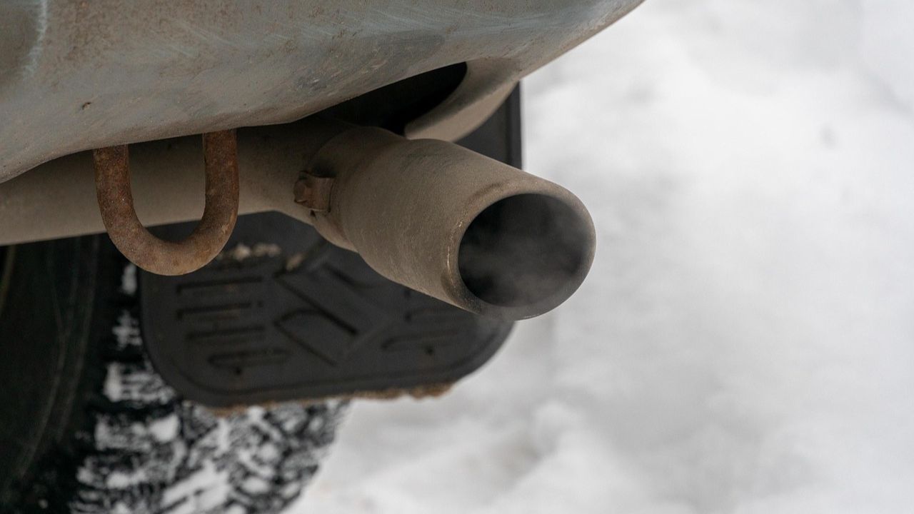 car-start-at-winter-2