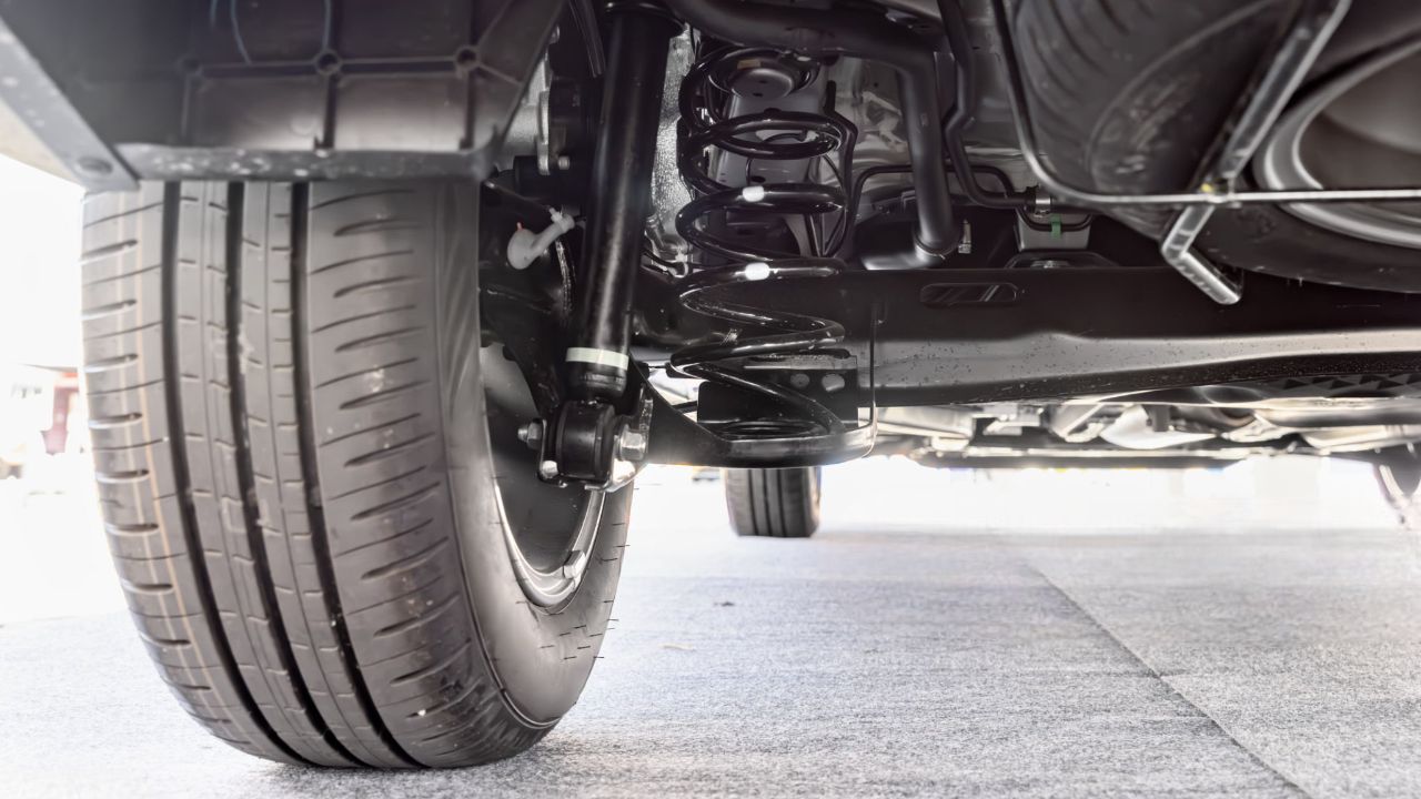 car-unusual-suspension-noise-2