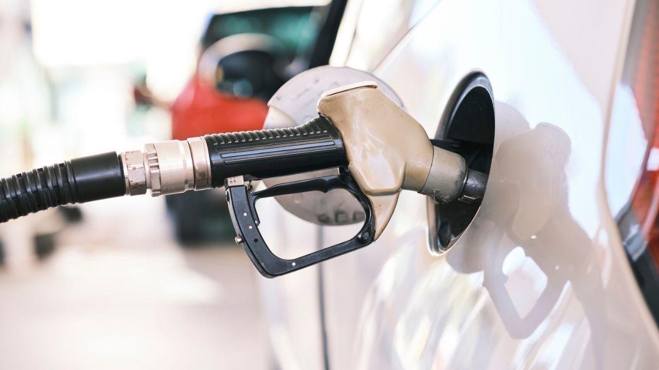 car-wrong-fuel-3