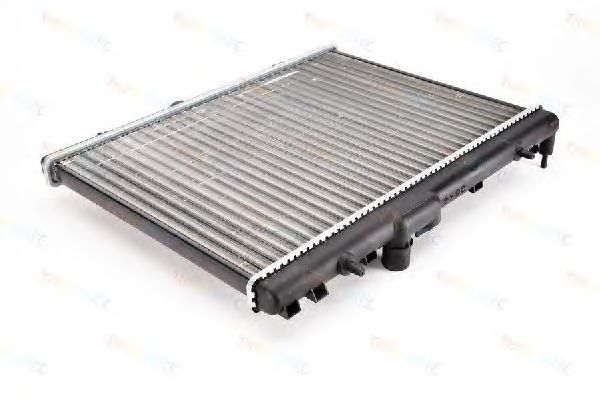 Радиатор, охлаждение двигателя THERMOTEC D7P038TT - Фото 1