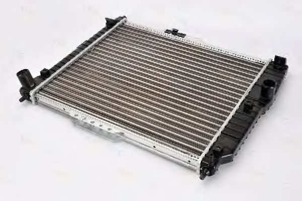 Радиатор, охлаждение двигателя THERMOTEC D70010TT - Фото 1
