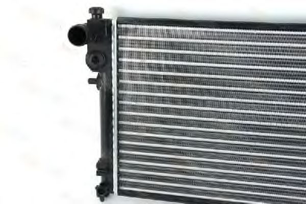 Радиатор, охлаждение двигателя THERMOTEC D7P046TT - Фото 1