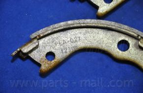 Тормозные колодки PARTS-MALL PLA-027 - Фото 3