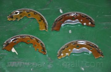 Тормозные колодки PARTS-MALL PLB-031 - Фото 1