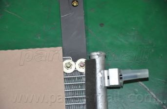 Радіатор кондиціонера PARTS-MALL PXNCC-022 - Фото 4