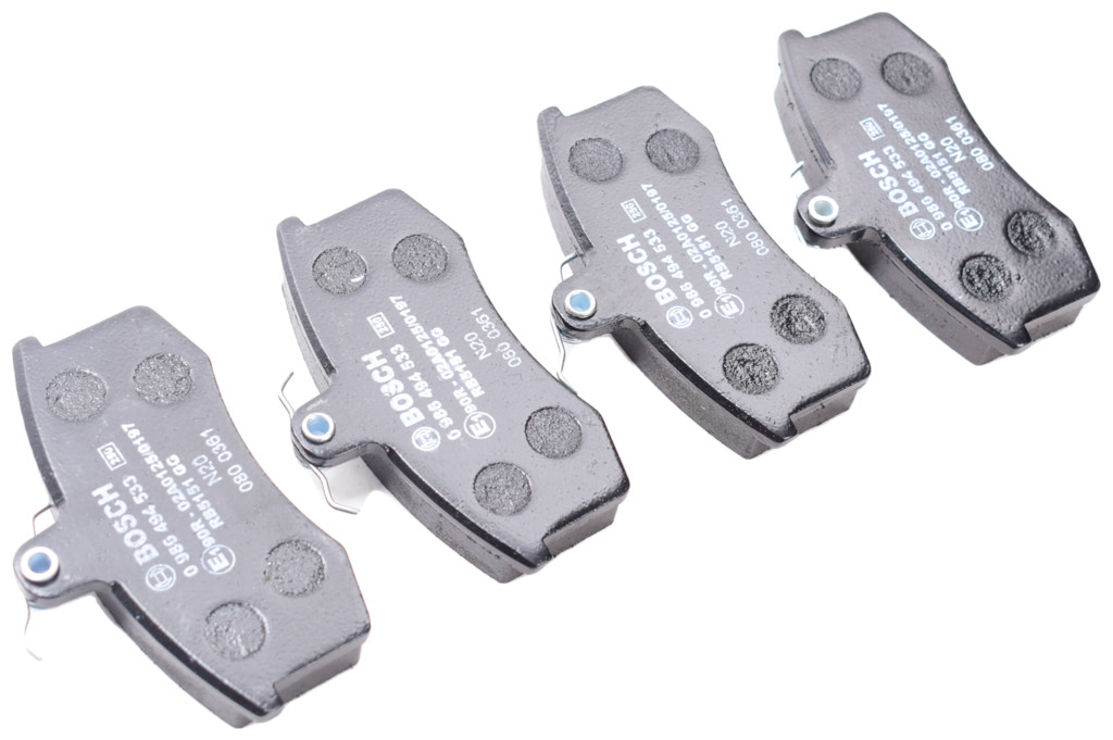 Тормозные колодки BOSCH 0 986 494 533