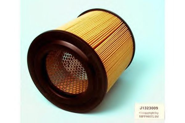 Воздушный фильтр NIPPARTS J1323009