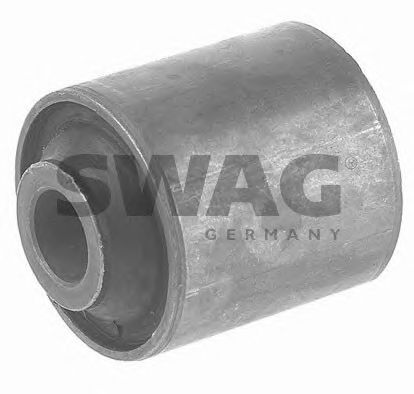 Сайлентблок рычага SWAG 62 79 0010