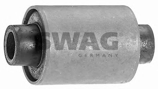 Сайлентблок рычага SWAG 55 79 0011