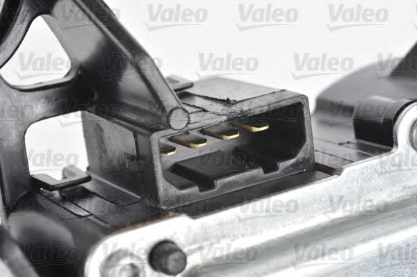 Двигатель стеклоочистителя VALEO 404849