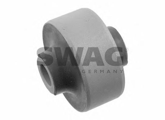 Сайлентблок рычага SWAG 84 92 9827