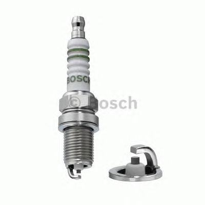 Свеча зажигания BOSCH 0 241 240 585 Серебро
