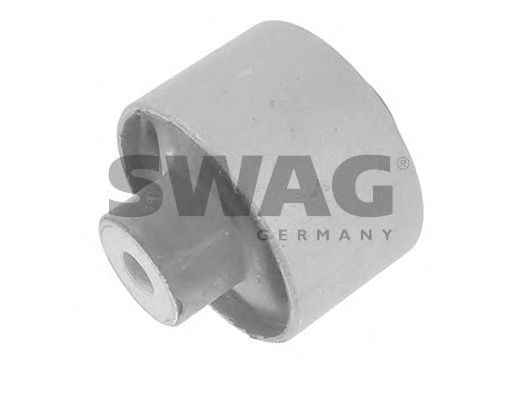 Сайлентблок рычага SWAG 80 94 1138