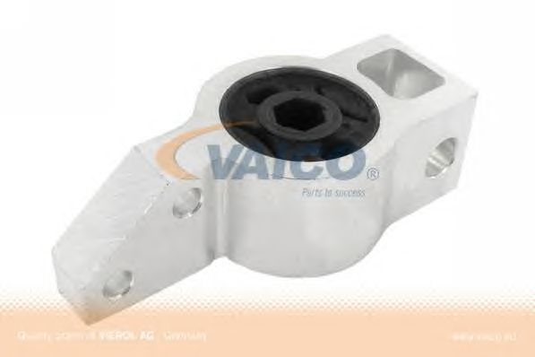 Сайлентблок рычага VAICO V10-0706