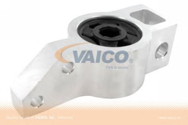 Сайлентблок рычага VAICO V10-0707
