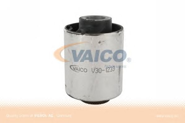 Сайлентблок рычага VAICO V30-1233