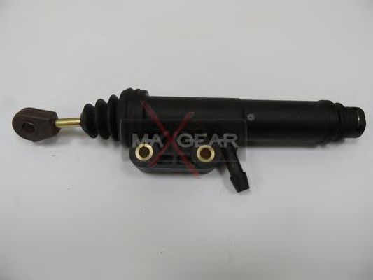 Главный цилиндр сцепления MAXGEAR 46-0032