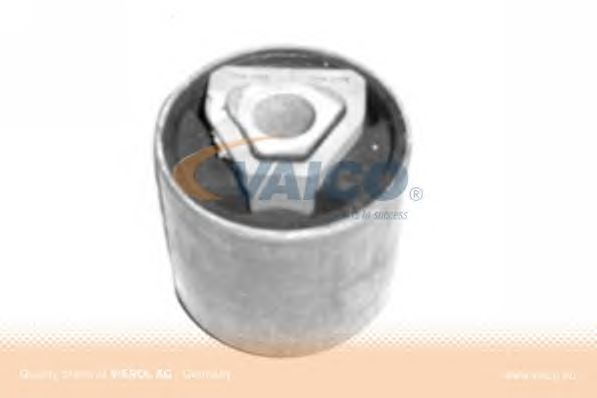 Сайлентблок рычага VAICO V20-7040-1
