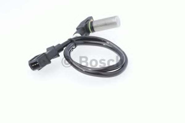 Датчик импульсов BOSCH 0 281 002 108 (датчик частоты вращения)