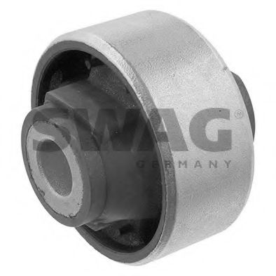 Сайлентблок рычага SWAG 70 94 0177