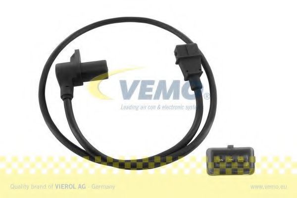 Датчик импульсов VEMO V24-72-0068 (датчик частоты вращения коленвала)
