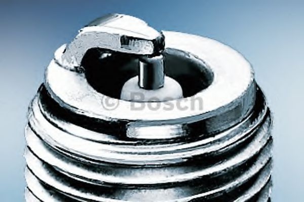 Свеча зажигания BOSCH 0 241 250 526 Серебро