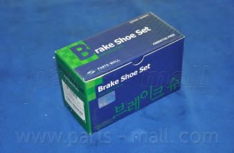 Тормозные колодки PARTS-MALL PLB-030