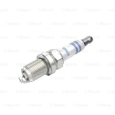 Свеча зажигания BOSCH 0 242 230 557 Лазер, платина